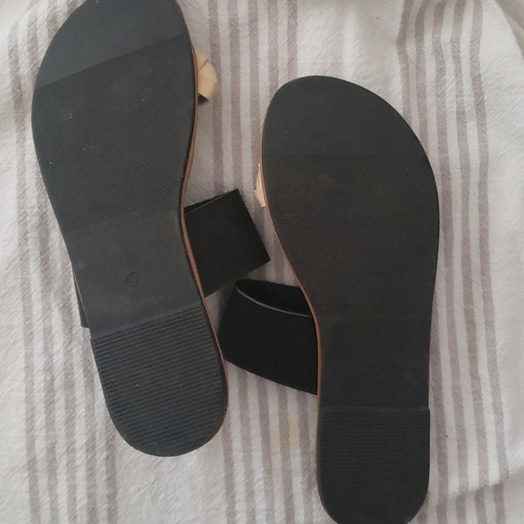 Sandals - Picture 3 of 5